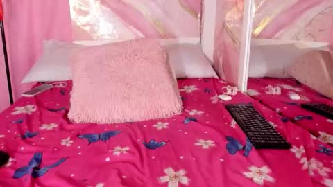 Snapshot of jessyzoe chatting on November 20, 5:56 pm Jessy online show from November 20, 5:56 pm