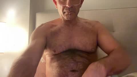 Jesuiscoquin online show from December 2, 1:46 pm