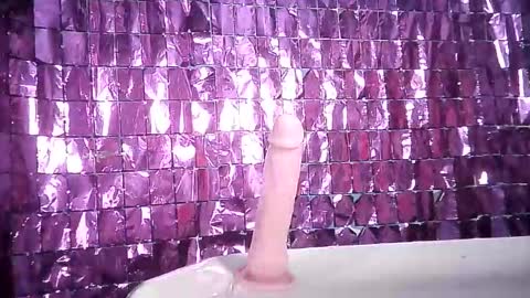 Ale online show from October 19, 3:56 pm