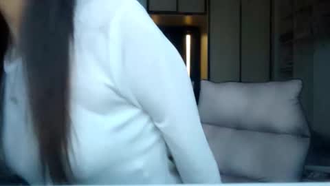 Snapshot of jettanicolay chatting on December 4, 8:12 am I am Gina ntmu Lets hit 10 Thumbs Up together online show from December 4, 8:12 am