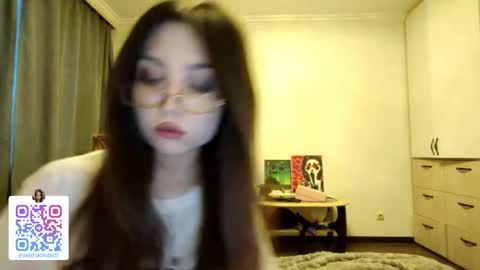 I am Gina ntmu Lets hit 10 Thumbs Up together online show from January 12, 4:50 am