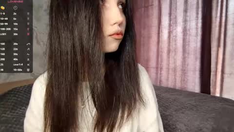 I am Gina ntmu Lets hit 10 Thumbs Up together online show from April 24, 6:49 am