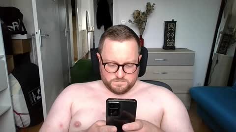 Snapshot of jeuneloup92 chatting on October 24, 3:19 pm jeuneloup92 online show from October 24, 3:19 pm