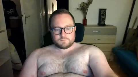 jeuneloup92 online show from December 4, 5:54 pm