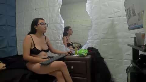 Queen and King online show from December 3, 9:44 am