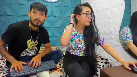 Queen and King online show from December 27, 9:32 pm