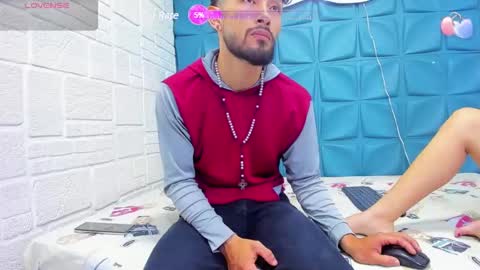 Queen and King online show from January 6, 1:42 am