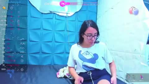 Queen and King online show from January 15, 1:23 am