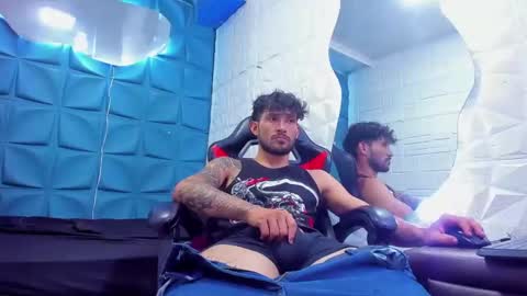 Queen and King online show from February 1, 11:37 pm