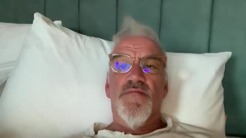 jewlronny online show from October 12, 4:44 am