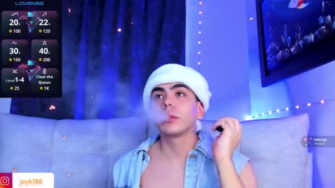 Snapshot of jey_keler chatting on December 4, 4:10 am jey keler online show from December 4, 4:10 am