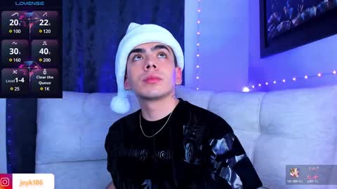 Snapshot of jey_keler chatting on December 5, 6:43 am jey keler online show from December 5, 6:43 am