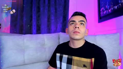 Snapshot of jey_keler chatting on December 15, 4:18 am jey keler online show from December 15, 4:18 am