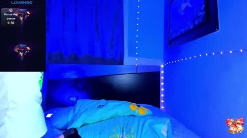 Snapshot of jey_keler chatting on January 12, 8:04 am jey keler online show from January 12, 8:04 am