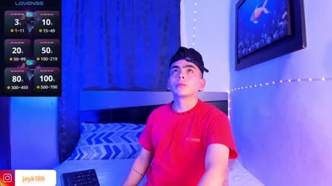 Snapshot of jey_keler chatting on January 26, 7:42 am jey keler online show from January 26, 7:42 am