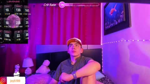 Snapshot of jey_keler chatting on February 24, 5:33 am jey keler online show from February 24, 5:33 am