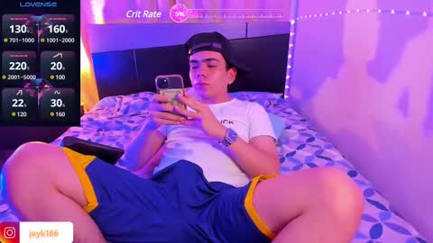 Snapshot of jey_keler chatting on March 4, 7:08 am jey keler online show from March 4, 7:08 am