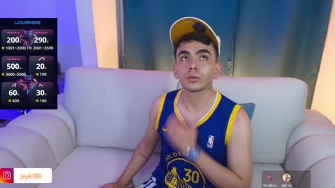 Snapshot of jey_keler chatting on October 13, 4:34 am jey keler online show from October 13, 4:34 am