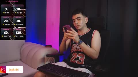 Snapshot of jey_keler chatting on November 30, 1:59 pm jey keler online show from November 30, 1:59 pm