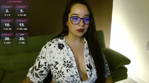 Snapshot of jey_love1 chatting on May 27, 2:41 am jey online show from May 27, 2:41 am