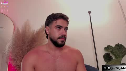 Snapshot of jeycob_braandx chatting on October 7, 4:20 am Jeycob online show from October 7, 4:20 am