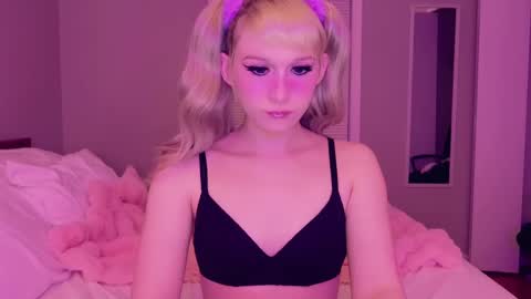 Snapshot of jeylababe chatting on September 20, 2:23 am   online show from September 20, 2:23 am