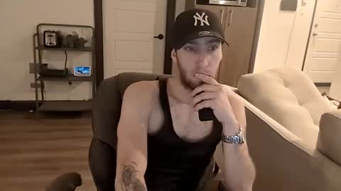 Snapshot of jf12334 chatting on December 18, 9:04 am NedeledeN online show from December 18, 9:04 am