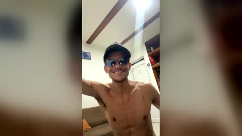 Snapshot of jhannpi chatting on March 31, 7:09 am jhannpi online show from March 31, 7:09 am