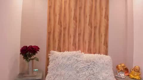 jhasly online show from October 31, 11:55 am