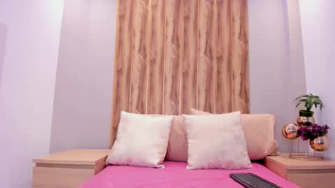 jhasly online show from December 15, 11:58 am