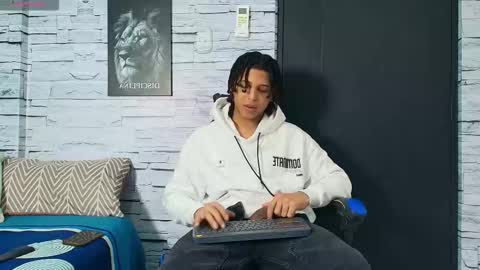 jhay_wheeler777 online show from December 2, 4:18 am