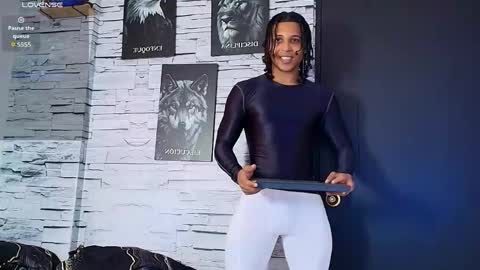 Snapshot of jhay_wheeler777 chatting on May 7, 4:45 pm jhay_wheeler777 online show from May 7, 4:45 pm