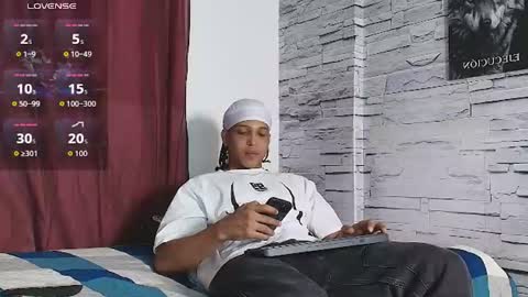 jhay_wheeler777 online show from July 26, 5:48 am