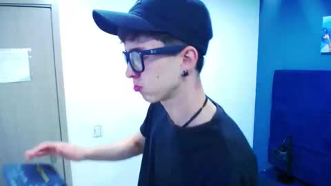 Snapshot of jheampiero chatting on September 23, 1:58 pm Jheampiero online show from September 23, 1:58 pm