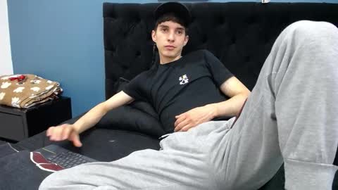 Snapshot of jheampiero chatting on November 5, 2:06 pm Jheampiero online show from November 5, 2:06 pm