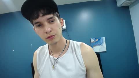 Snapshot of jheampiero chatting on November 7, 1:44 pm Jheampiero online show from November 7, 1:44 pm