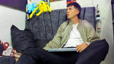 Jheampiero online show from June 5, 8:47 pm