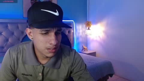 Snapshot of jheidertwink chatting on January 15, 3:22 am Jheider R. online show from January 15, 3:22 am