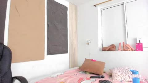 jheremy_wen online show from April 24, 3:20 am