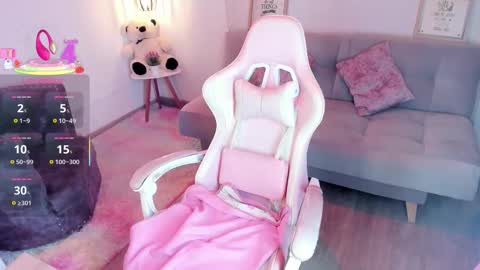 Jhiinny online show from October 26, 3:01 am