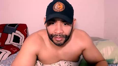 Snapshot of jho173027 chatting on November 5, 5:40 am En moreno online show from November 5, 5:40 am