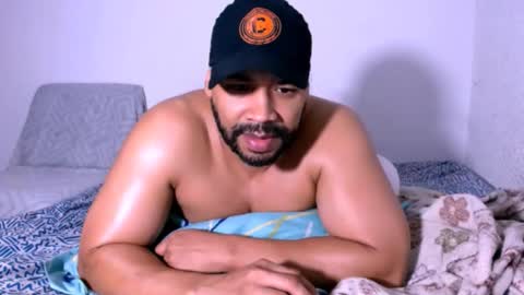 Snapshot of jho173027 chatting on November 11, 10:43 pm En moreno online show from November 11, 10:43 pm