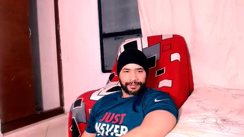 Snapshot of jho173027 chatting on November 14, 11:02 pm En moreno online show from November 14, 11:02 pm