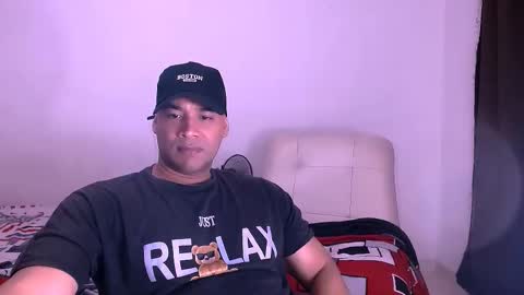 Snapshot of jho173027 chatting on November 29, 11:41 pm En moreno online show from November 29, 11:41 pm