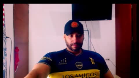 Snapshot of jho173027 chatting on December 22, 6:49 pm En moreno online show from December 22, 6:49 pm