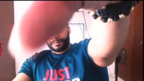 Snapshot of jho173027 chatting on December 23, 6:55 am En moreno online show from December 23, 6:55 am