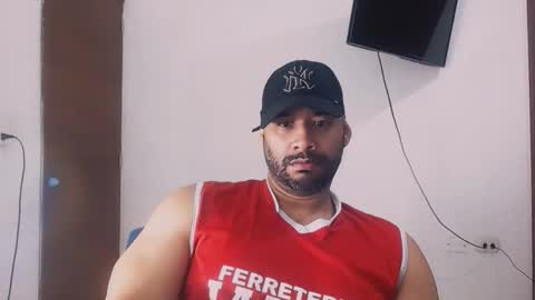 Snapshot of jho173027 chatting on January 7, 11:23 am En moreno online show from January 7, 11:23 am