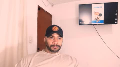 Snapshot of jho173027 chatting on January 9, 2:09 pm En moreno online show from January 9, 2:09 pm