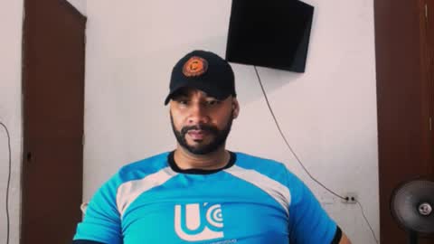 Snapshot of jho173027 chatting on January 10, 2:46 am En moreno online show from January 10, 2:46 am