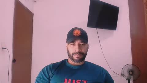 Snapshot of jho173027 chatting on January 15, 9:07 pm En moreno online show from January 15, 9:07 pm